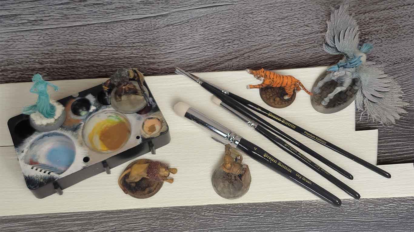 miniature painting fun with drybrushes and premium kolinsky paint brushes